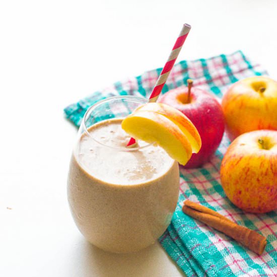 Apple pie smoothie
