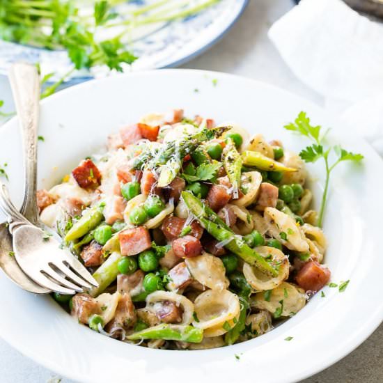 HAM AND ASPARAGUS LEMON CREAM PASTA