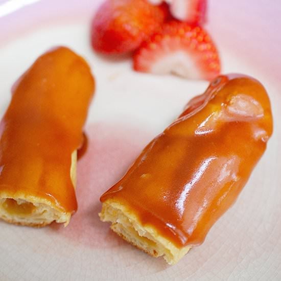 Caramel éclairs