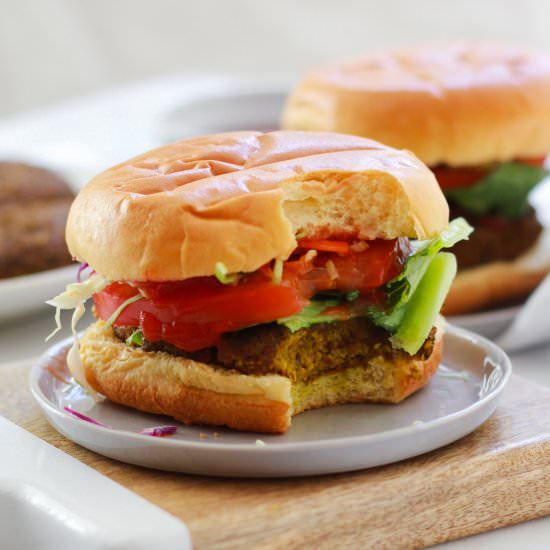 Easy Veggie Mushroom Lentil Burgers