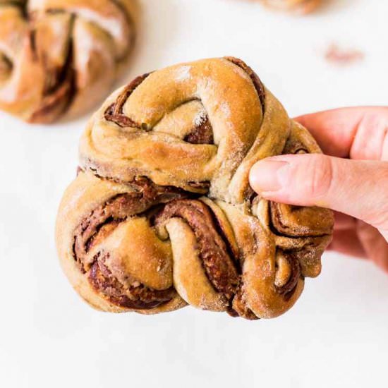 Vegan Chocolate Babka Buns | Oil-Fr
