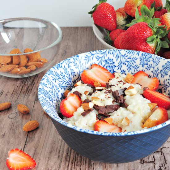 Millet with strawberries