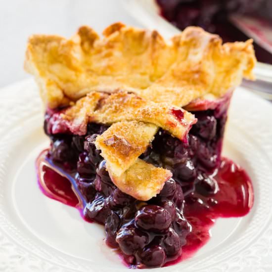 SIMPLE BLUEBERRY PIE
