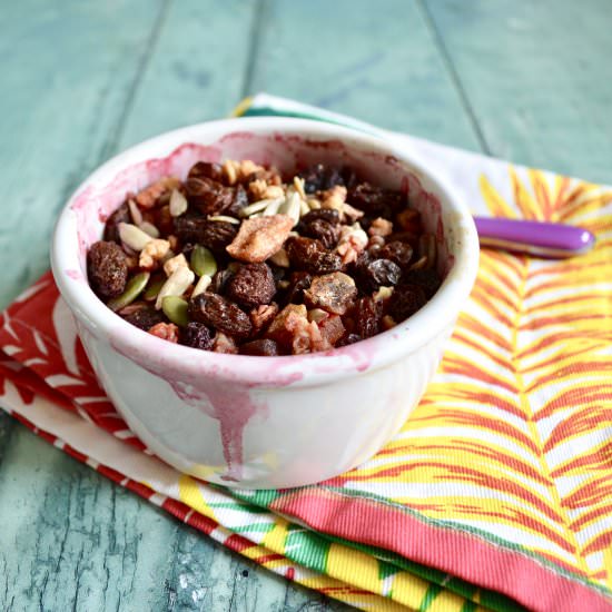 Apple Berry Granola Crumble