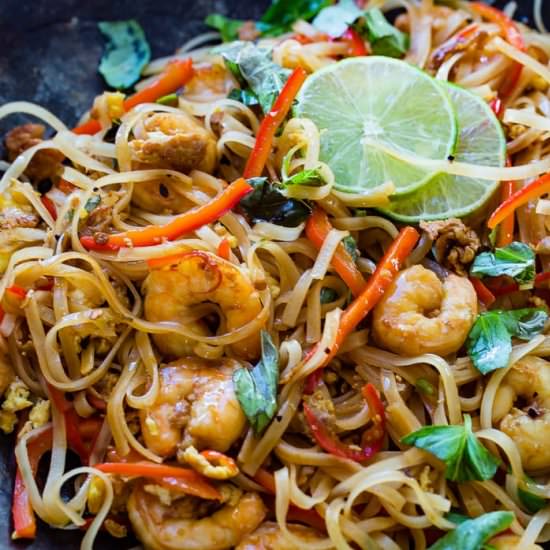 ONE PAN SIMPLE ASIAN SHRIMP NOODLES