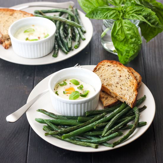 Baked Eggs and Green Beans