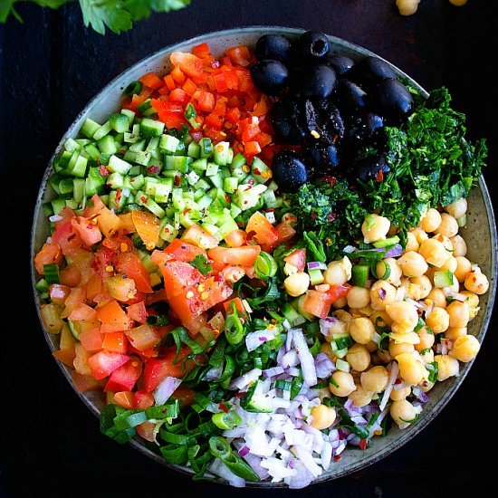 Mediterranean Chickpea Salad