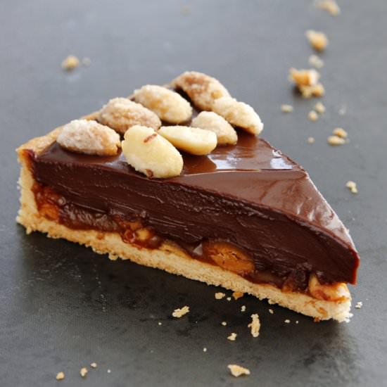 Snickers Chocolate Pie