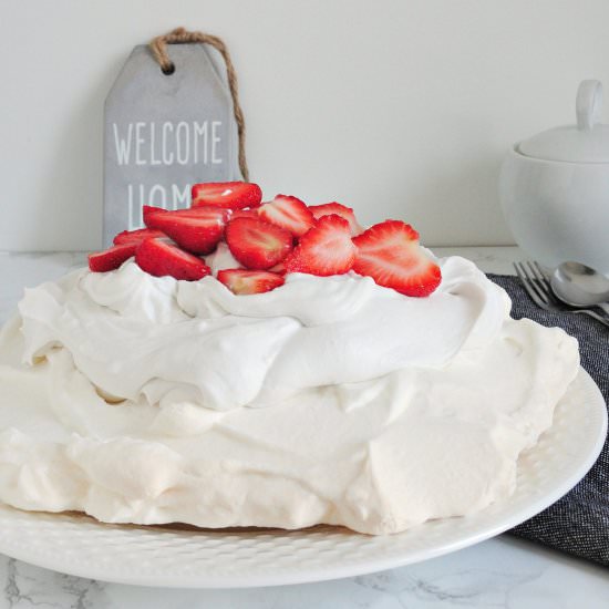 Vegan Cake Pavlova