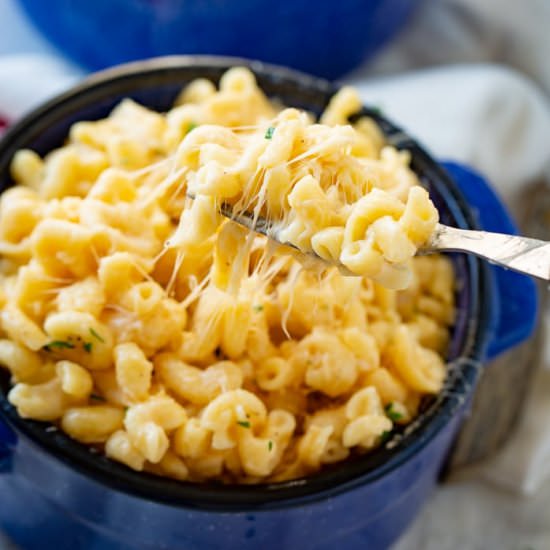 INSTANT POT MACARONI AND CHEESE