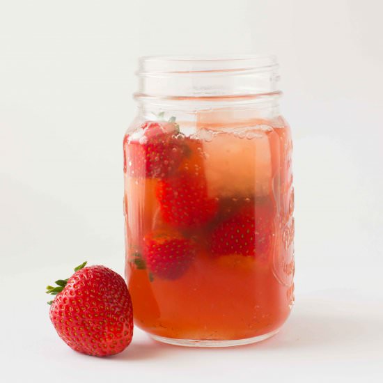 Strawberry iced tea