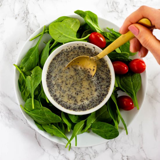 3-Minute Poppy Seed Dressing