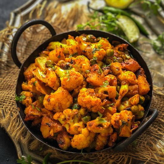 Potato Peas Cauliflower Stir Fry
