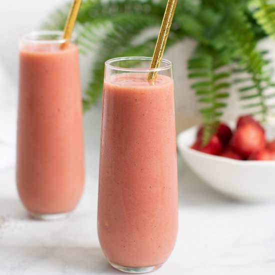 Pineapple Strawberry Smoothie