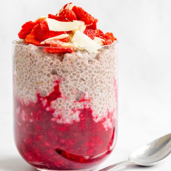 RASPBERRY CHIA PUDDING