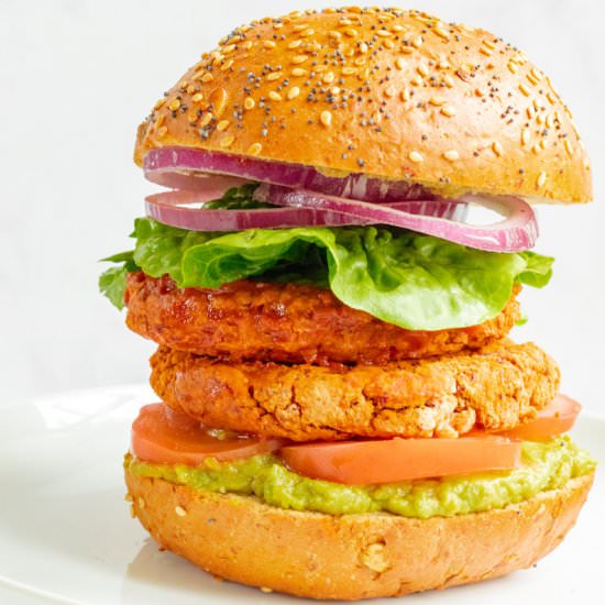 SMOKY BBQ BEAN BURGERS