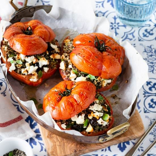 Quinoa stuffed tomatoes
