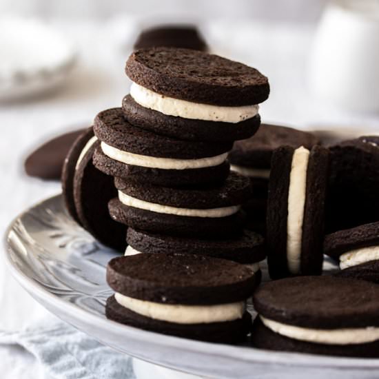 Homemade Oreo Cookies
