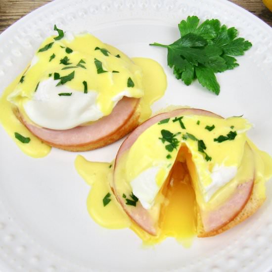 Eggs Benedict – Keto and Low Carb