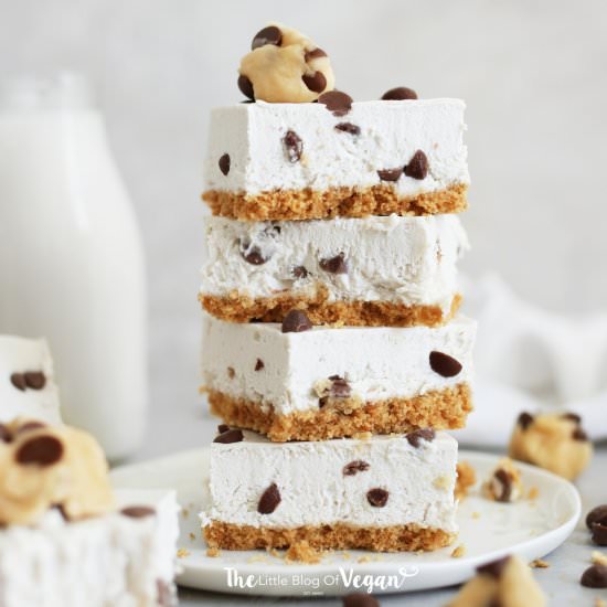 Chocolate chip cheesecake bars