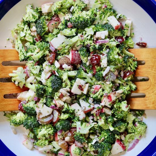 Vegan Broccoli Salad