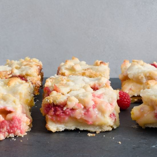 Peach raspberry pie bars