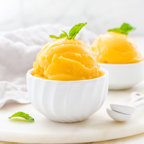 Mango Sorbet (refined sugar-free)