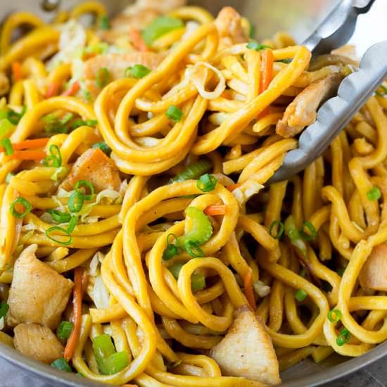 Chicken Lo Mein