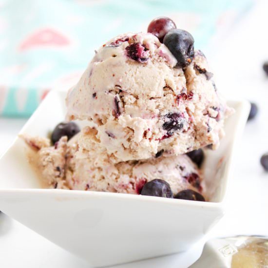Keto Blueberry Cheesecake Ice Cream