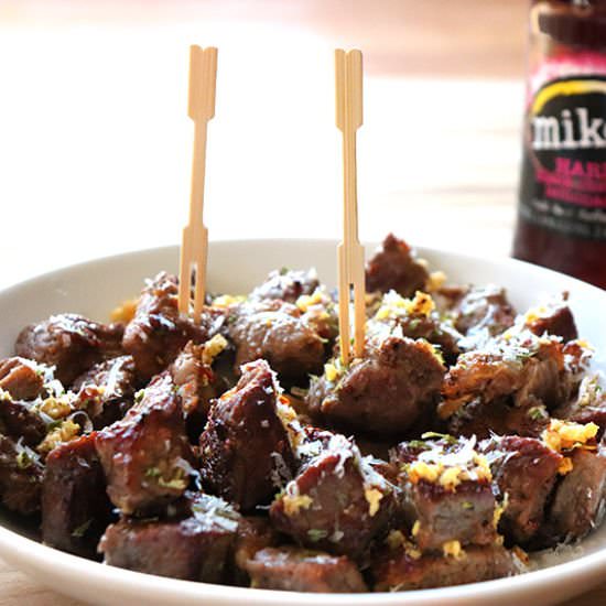 Cheesy Garlicky Steak Bites