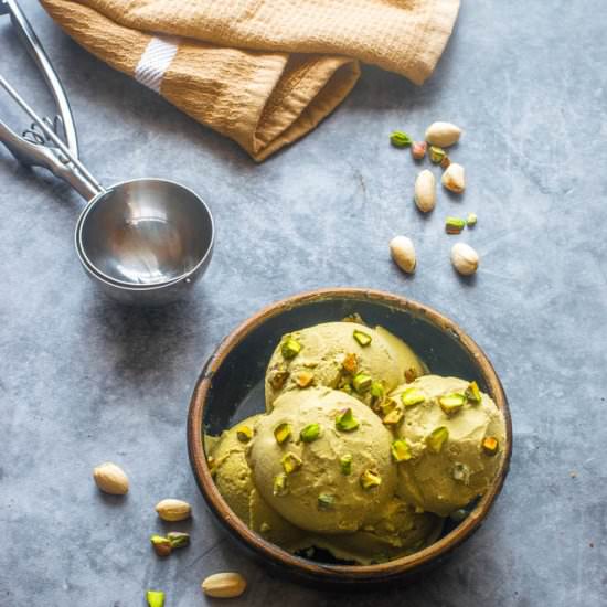 Vegan pistachio ice cream