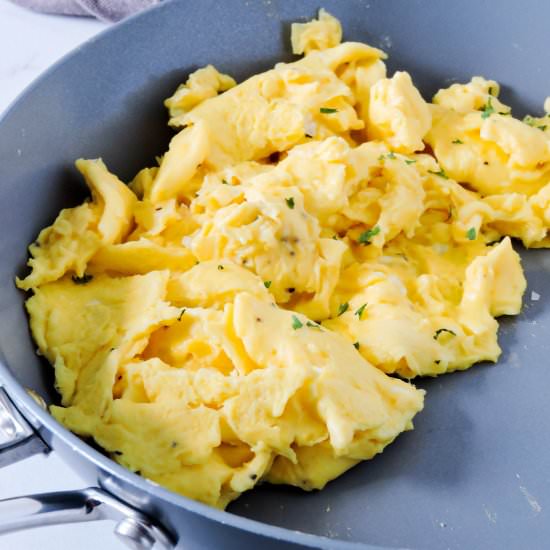 Perfect Fluffy Scrambled Eggs