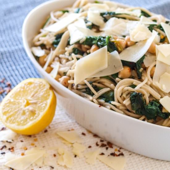 Spaghetti, Beans & Garlicky Greens