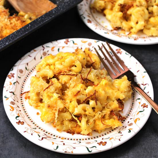 MAC AND CHEESE