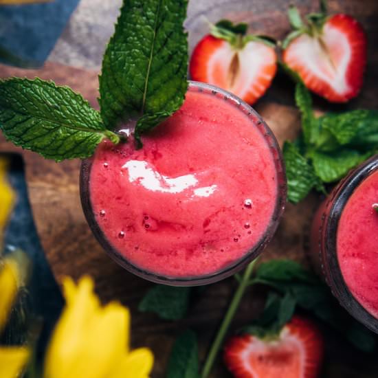 Strawberry Ginger Smoothie
