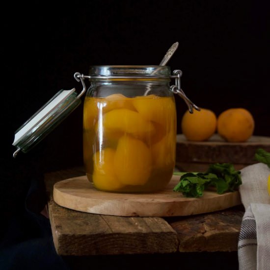 Homemade Canned Peaches