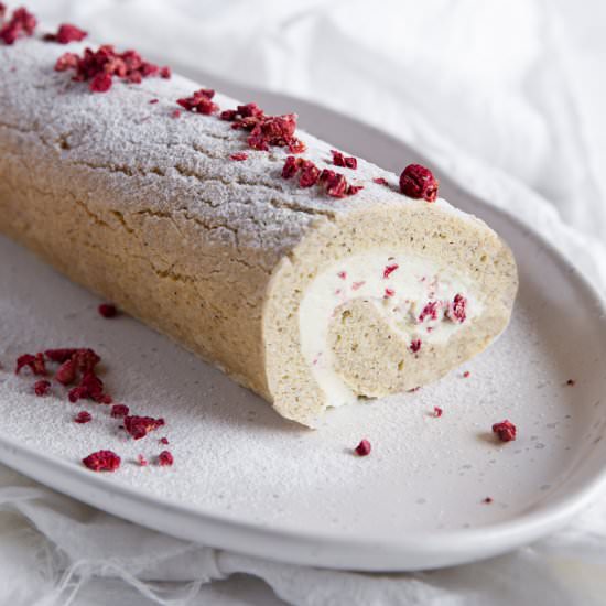 Low-Carb Raspberry Swiss Roll