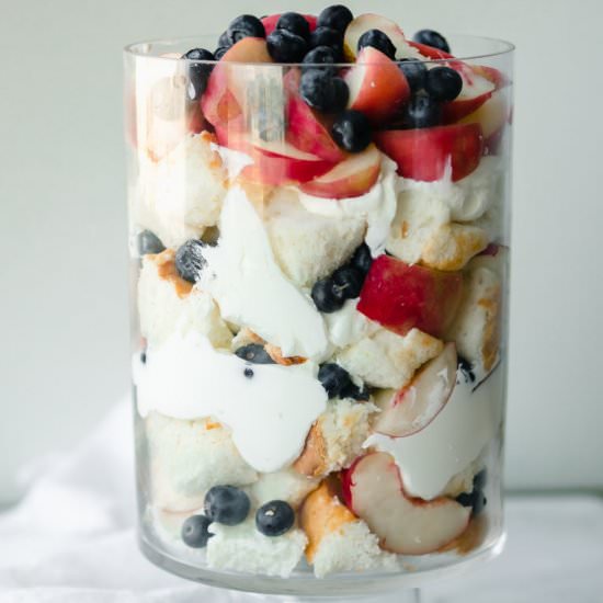 peach and blueberry trifle