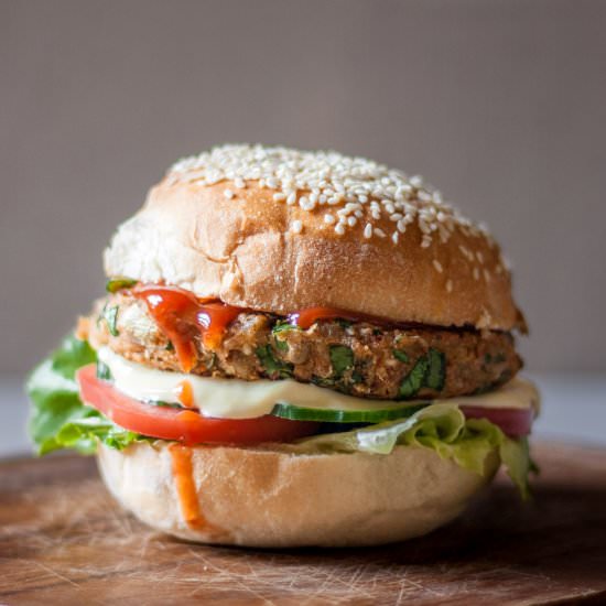 Low FODMAP Veggie Burger (Vegan)