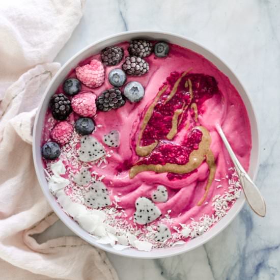 Creamy Pink Smoothie Bowl