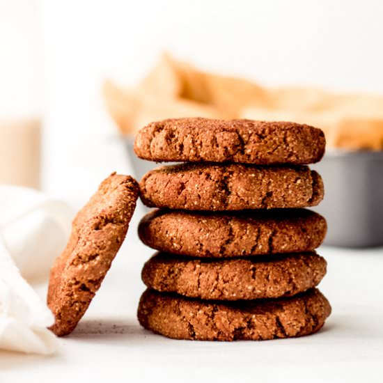 Simple Cinnamon Almond Cookie