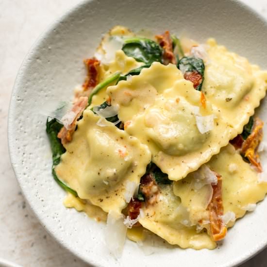 Creamy Tuscan Ravioli