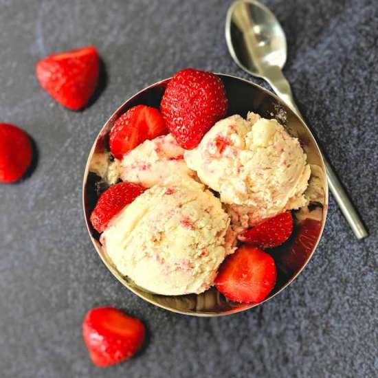 strawberry ripple ice cream