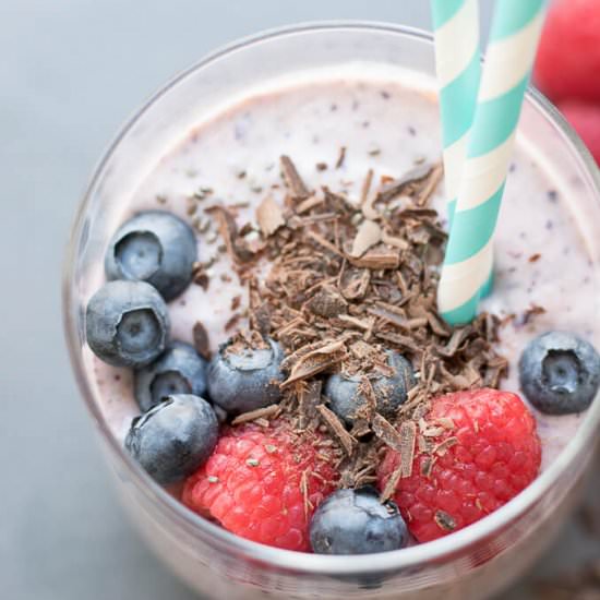 Berry Chia Date Smoothie