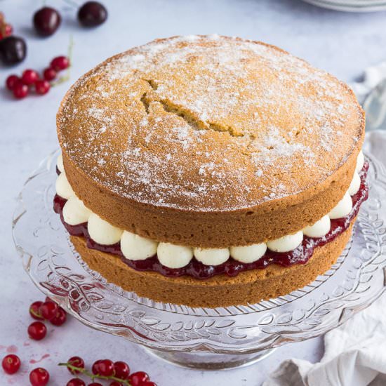 Vegan Victoria Sponge Cake