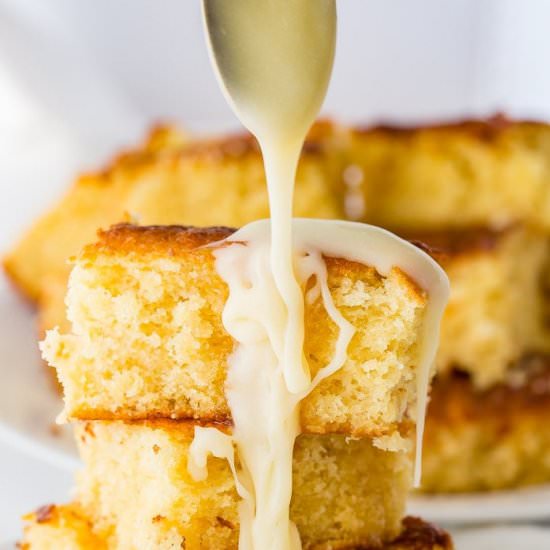 THE BEST CORNBREAD RECIPE [+ VIDEO]
