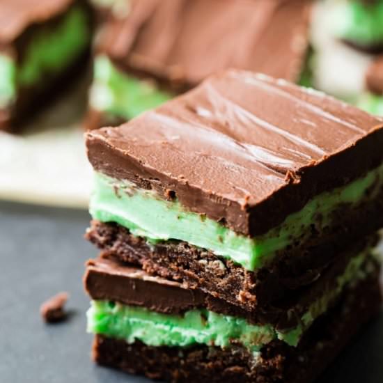 COPYCAT BYU MINT BROWNIES / SCRATCH