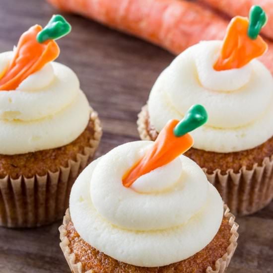 CARROT CAKE CUPCAKES