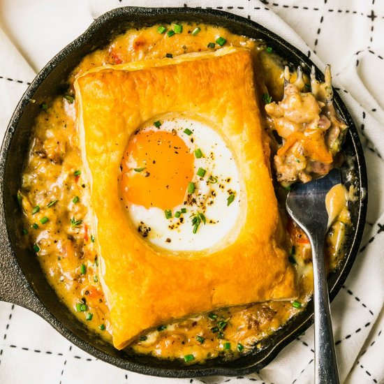 Breakfast Pot Pies w/ Sausage Gravy