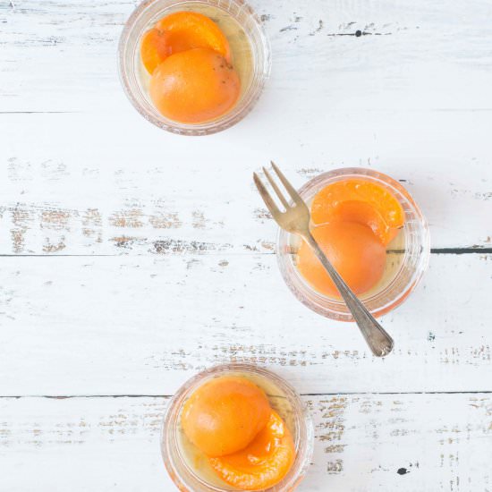 Apricots poached in chamomile tea